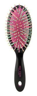 Brush Me! Cushion brush, nylon pins with protective tip