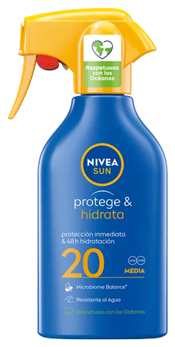 Nivea Solar Spray Protects & Moisturizes 270 ml